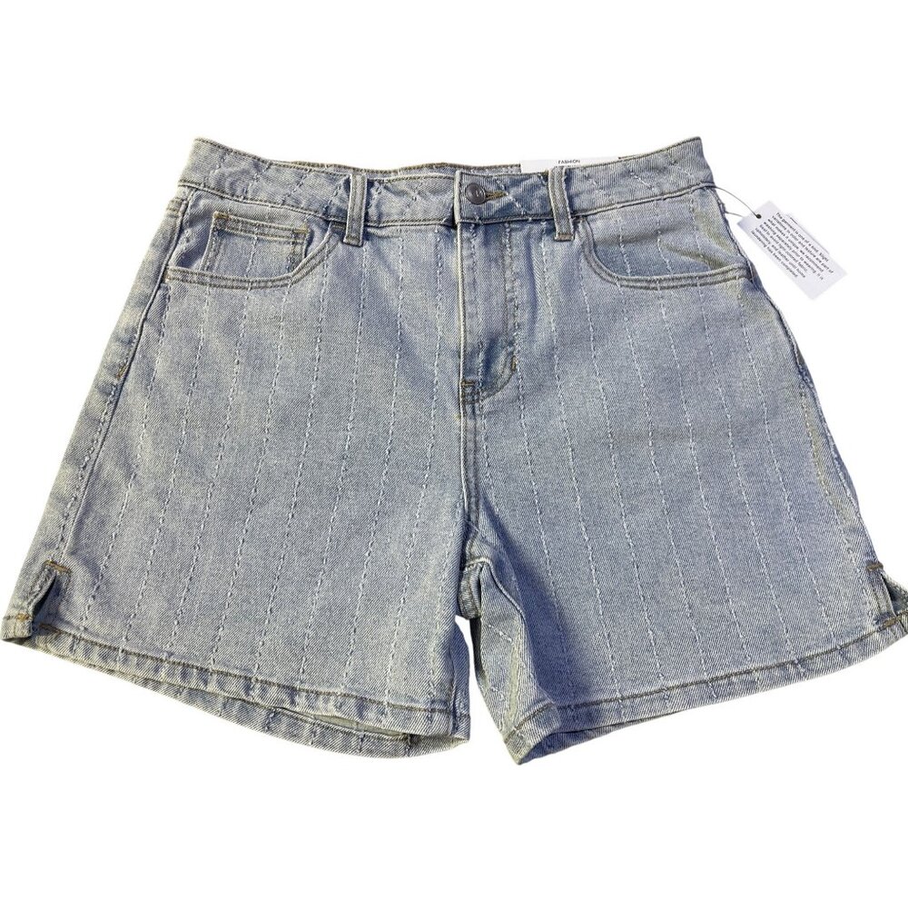 And Now This Size 28 Light Wash Denim Shorts Striation Pattern